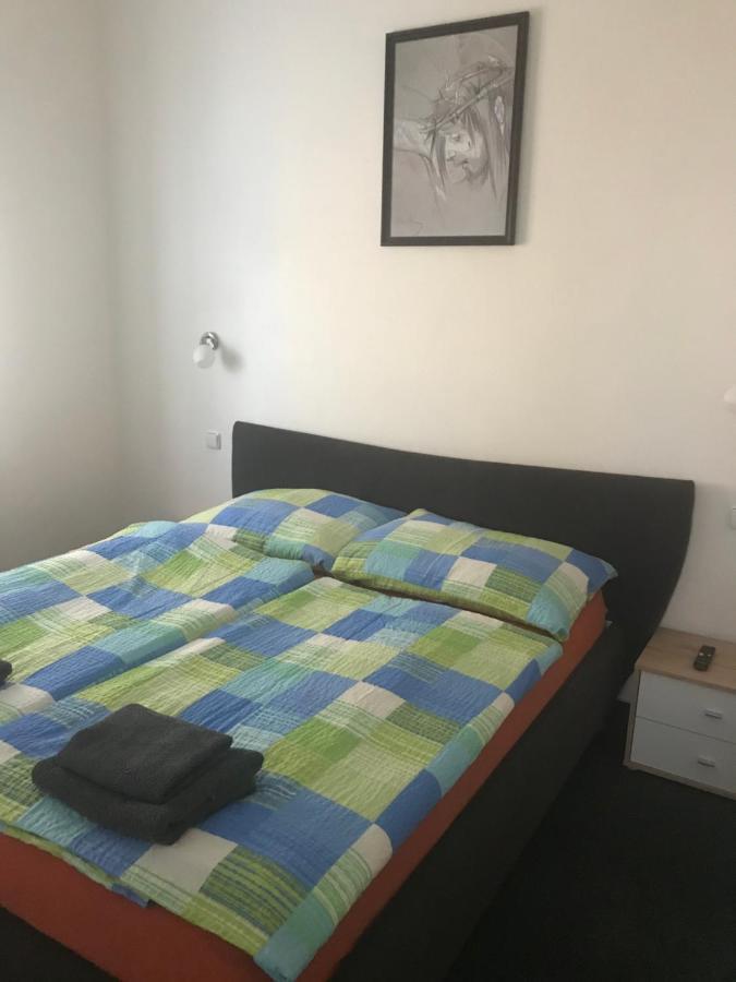 利贝雷茨 纳瓦盆斯旅馆酒店 外观 照片